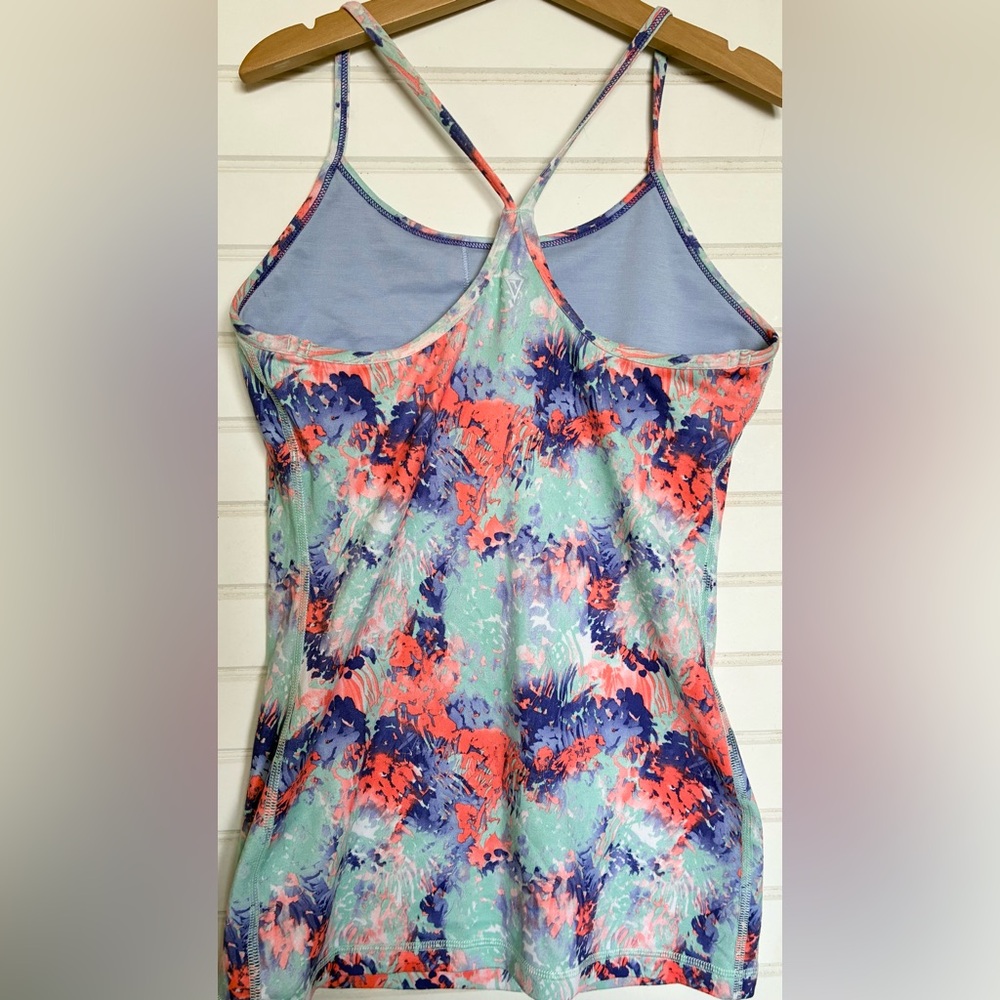 IVIVVA by LULULEMON girls size 12 Power Y tank